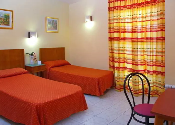 Residencia Bristol 호텔