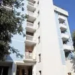 Hotel Residencia Bristol *